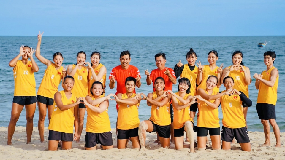 Vietnam take 2025 Asian Women’s Beach Handball Championship trophy